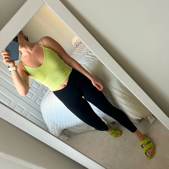 Lime green seamless crop top - Picture 2 of 5